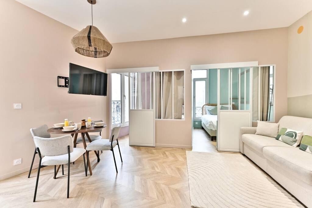 Appartement Proche Parc Monceau - III París Exterior foto
